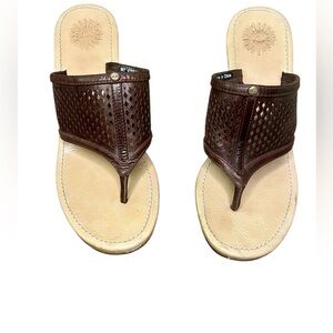 UGG Solena Wedge Brown Leather thong Sandals size 7